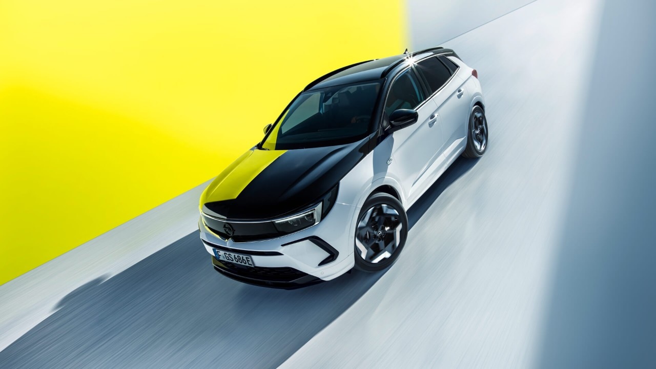 Opel, Grandland, Hybrid, GSe, Front, Side, Driving
